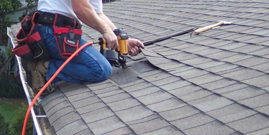 Memphis roofing crew — Caleb and the MHM team
